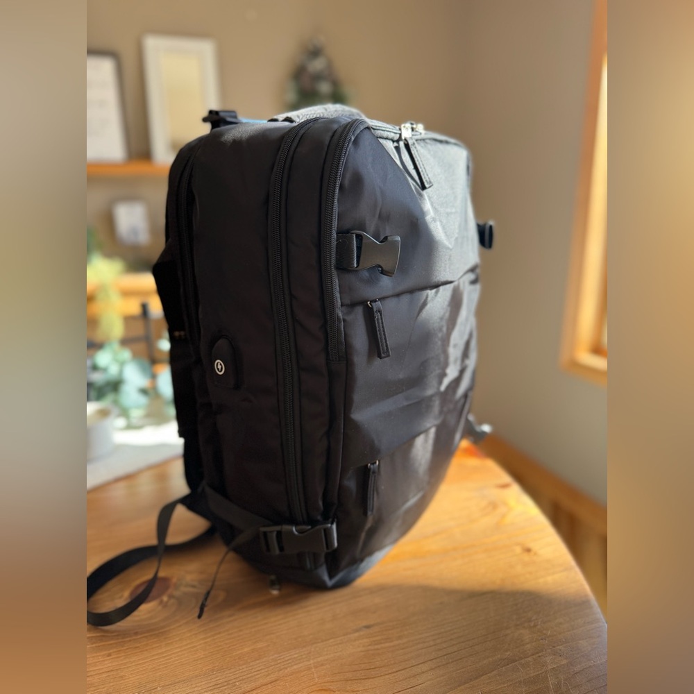 NWT- Travel Carry On Backpack in Black - Picture 11 of 15